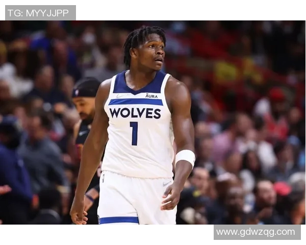 安东尼爱德华兹控球后卫全能表现揭示篮球新星的无限潜力与魅力