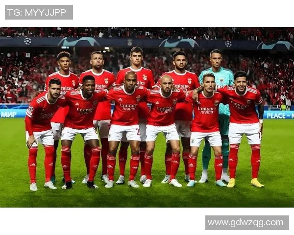 今日足球明星阵容揭秘谁将成为赛场焦点和球迷心中的英雄