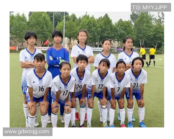 威海籍足球明星的崛起与成就揭秘