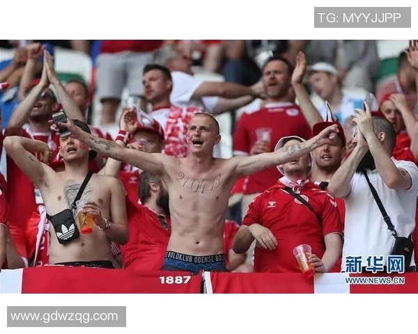 足球明星欢聚一堂卡通形象展现精彩瞬间与友谊的盛宴