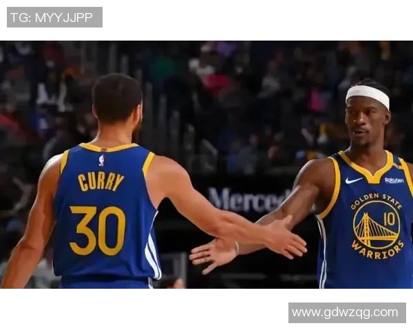 勇士与掘金第3场激战回顾球星表现与战术分析全景呈现